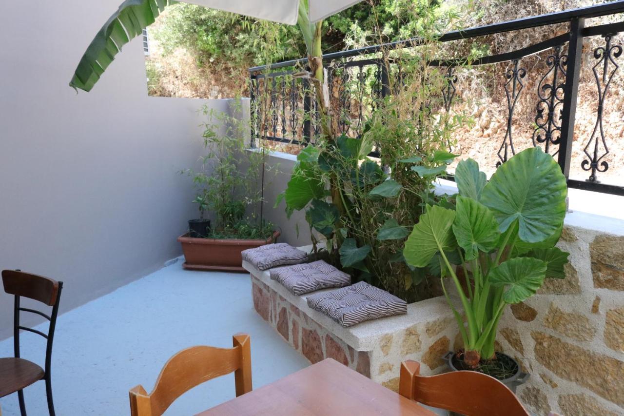 Michaela Hotel Poros  Exterior foto