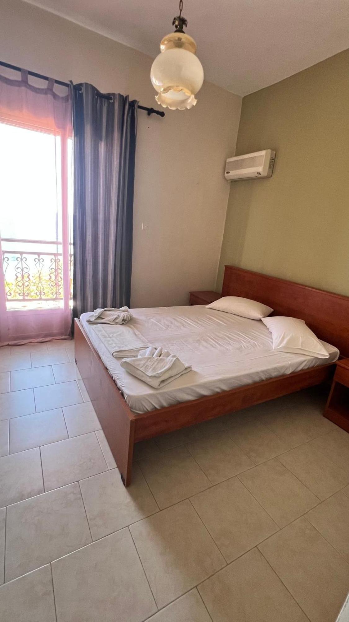 Michaela Hotel Poros  Exterior foto