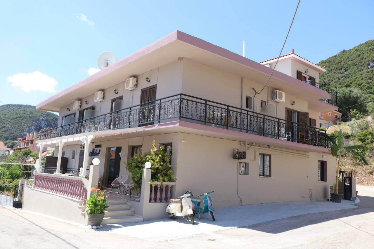 Michaela Hotel Poros  Exterior foto